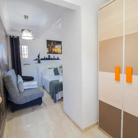 Villa Cubo's Bellavista La Jona & Heated Pool *