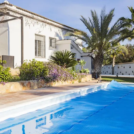 Villa Cubo's Bellavista La Jona & Heated Pool *